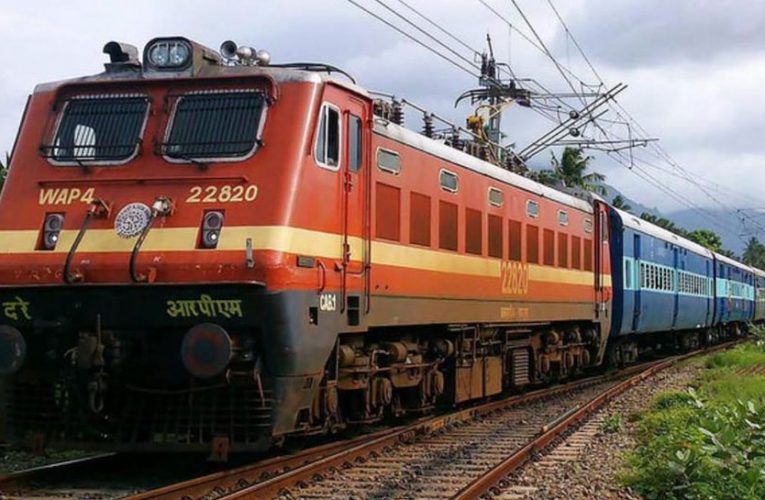 बिहार के विभिन्न रेलवे स्टेशनों से आज से 10 जोड़ी क्लोन स्पेशल ट्रेनें चलेंगी.
