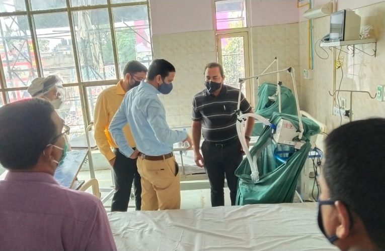 उपायुक्त श्री छवि रंजन ने किया सदर अस्पताल का औचक निरीक्षण
