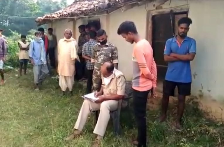 युवक ने फांसी लगाकर की आत्महत्या.