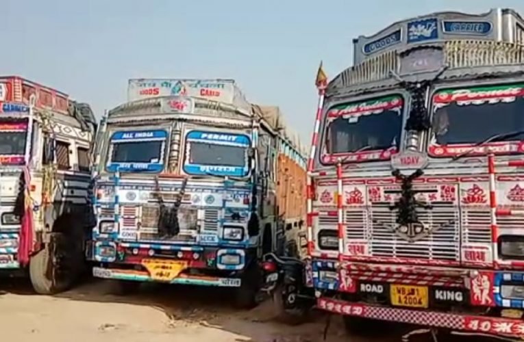 अवैध कोयले ले जा रहे थे ट्रकों को पकड़ा गया.