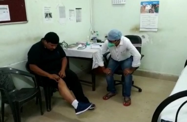 कृषि मंत्री बादल पत्रलेख की गाड़ी देर रात हुई दुर्घटनाग्रस्त, सरकारी अस्पताल में कराया इलाज़.