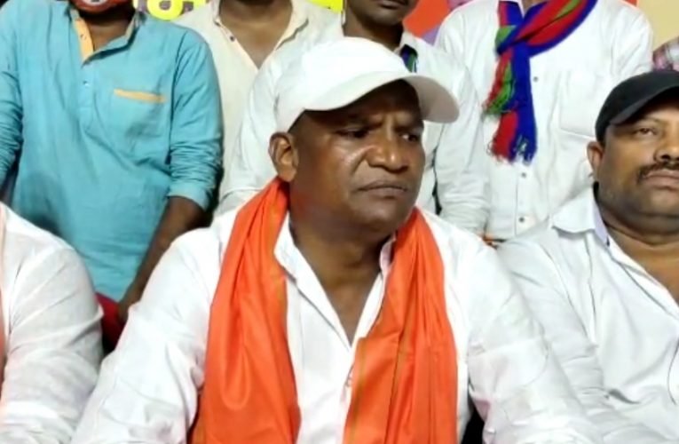 बाघमारा विधायक ढुलू महतो नें चलाया जनसंपर्क अभियान.