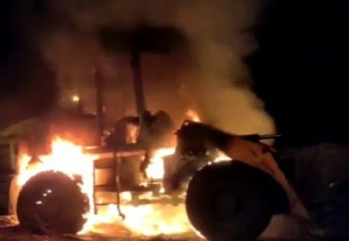 हथियारबंद अपराधियों ने जमकर तांडव मचाया.