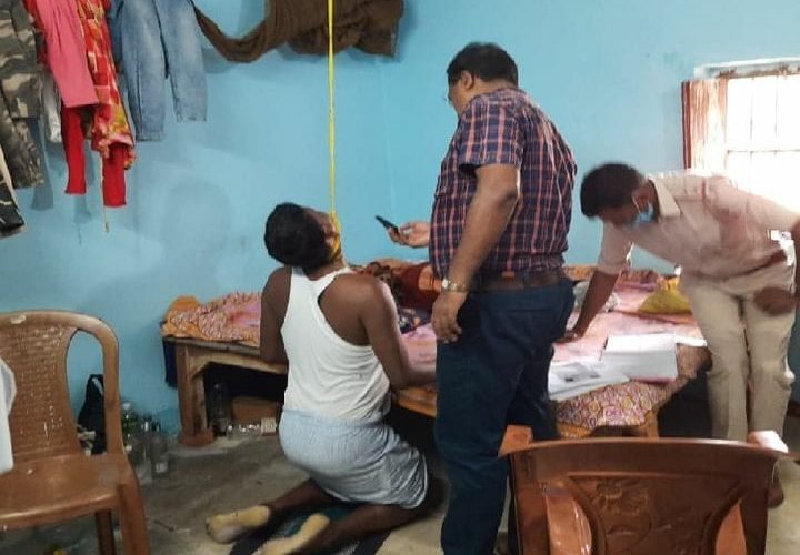 नगर थाना में पदस्थापित सहायक अवर निरीक्षक ने फांसी लगाकर की अपनी आत्महत्या ।