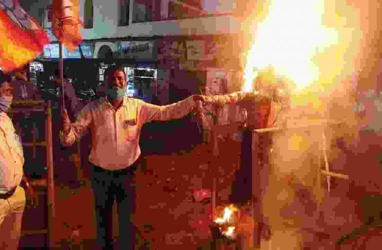 तुपुदाना में जला हेमंत सोरेन का पुतला