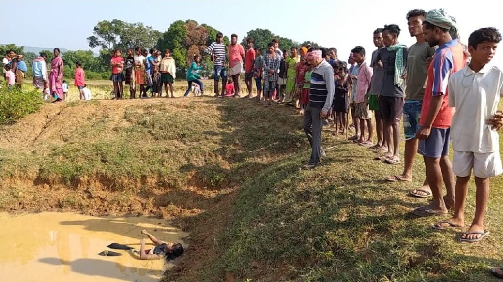 भाई -बहन की हत्या, गांव में सनसनी IMG-20201026-WA0005_resize_17