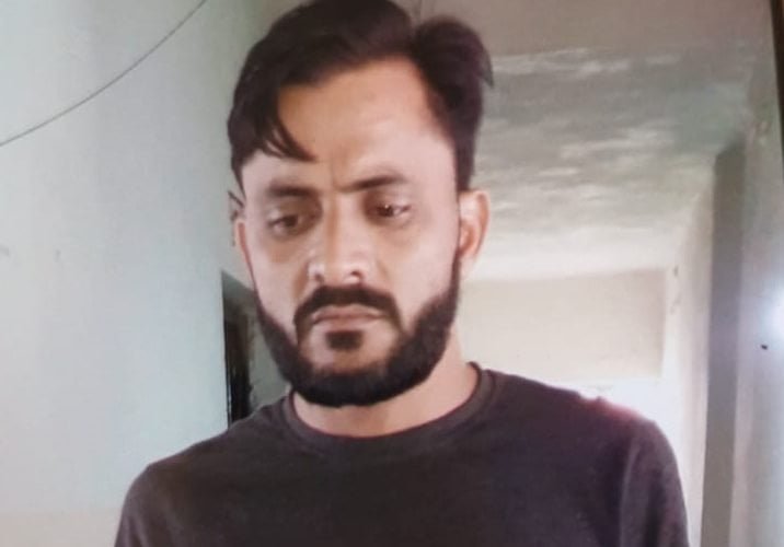 मोंगिया स्टील के सुपरवाईजर को पुलिस ने किया गिरफ्तार.