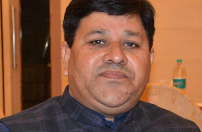 अजय राय सम्मानित किए गए.