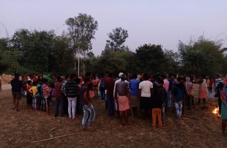 खलिहान में लगी आग में जलकर दो बच्चों की मौत.