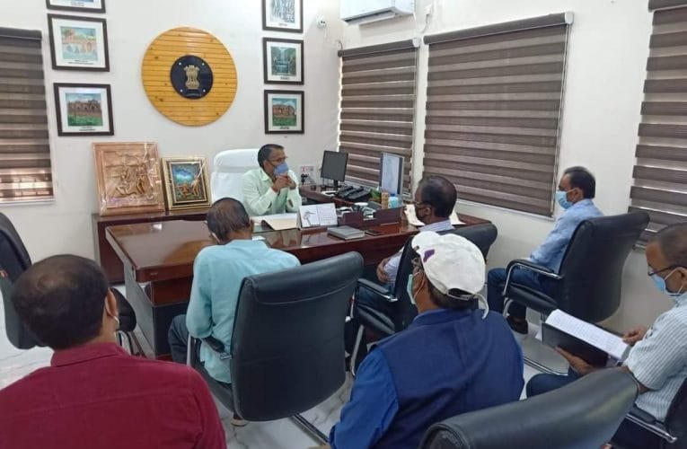 सैम्पल टेस्ट की गति बढ़ाने एवं कार्यशैली में सुधार लाएं पदाधिकारी.