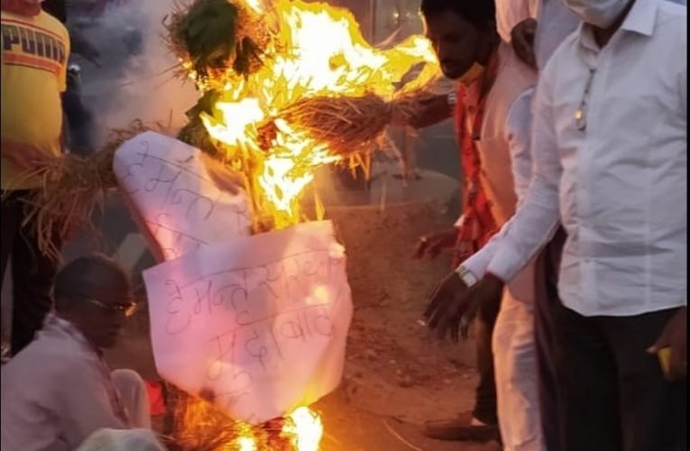 भाजपा कांके मंडल द्वारा झारखंड के  मुख्यमंत्री हेमंत सोरेन का पुतला दहन किया गया