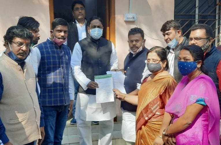 झारखंड प्रदेश प्रोफेशनल काआदित्य विक्रम जायसवाल ने ग्रामीण विकास मंत्री श्री आलमगीर आलम से मुलाकात की.