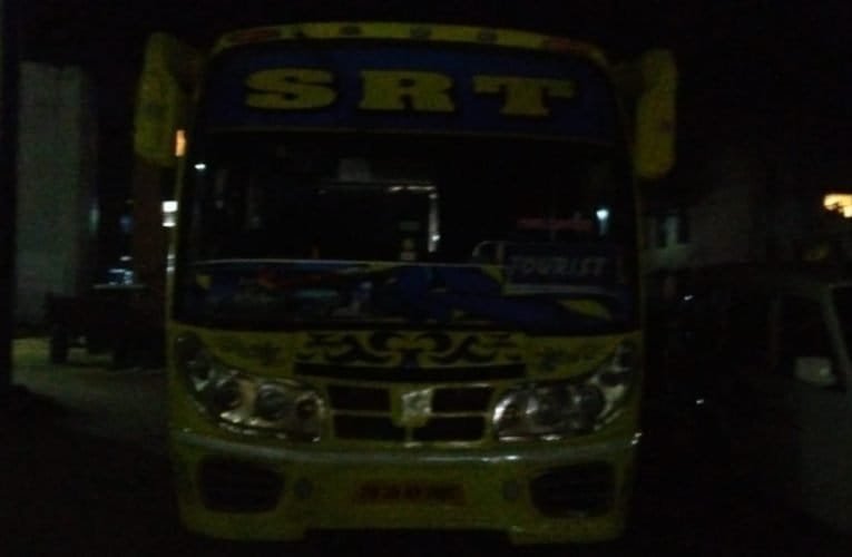 कपड़े मिल में काम कराने लेकर जा रही 58 बच्चियों समेत बस जप्त मामला दर्ज.