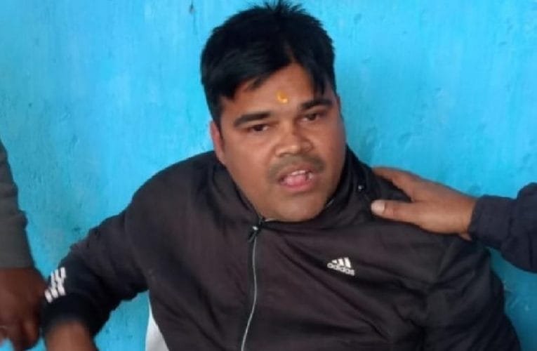 एसीबी ने नवगढ़ा ओपी प्रभारी को रिश्वत लेते पकड़ा.