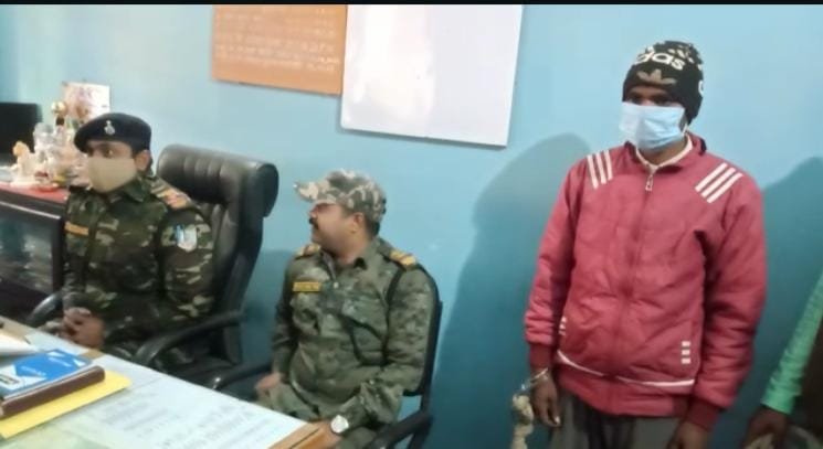 नामजद उग्रवादी बालूमाथ से गिरफ्तार.