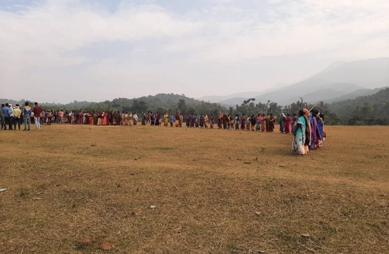 संभावित पुलिस पिकेट निर्माण का ग्रामीणों ने जताया विरोध.