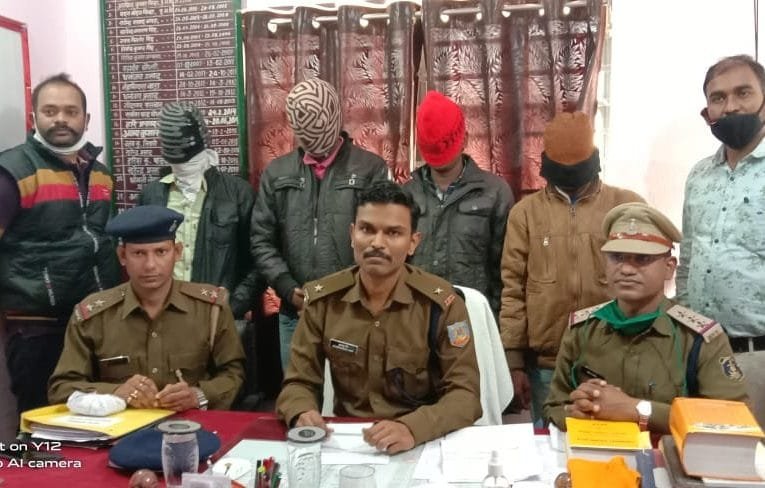 छत्तीसगढ़ की पुलिस ने चार अपराधियों को किया गिरफ्तार.