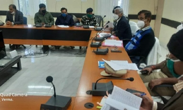 गढ़वा उपायुक्त की अध्यक्षता में विशेष केंद्रीय सहायता (SCA) योजना की बैठक हुई संपन्न