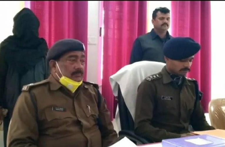हाइवे पर लूटपाट के लिए पांच हजार में खरीदी हथियार, पुलिस ने किया गिरफ्तार।