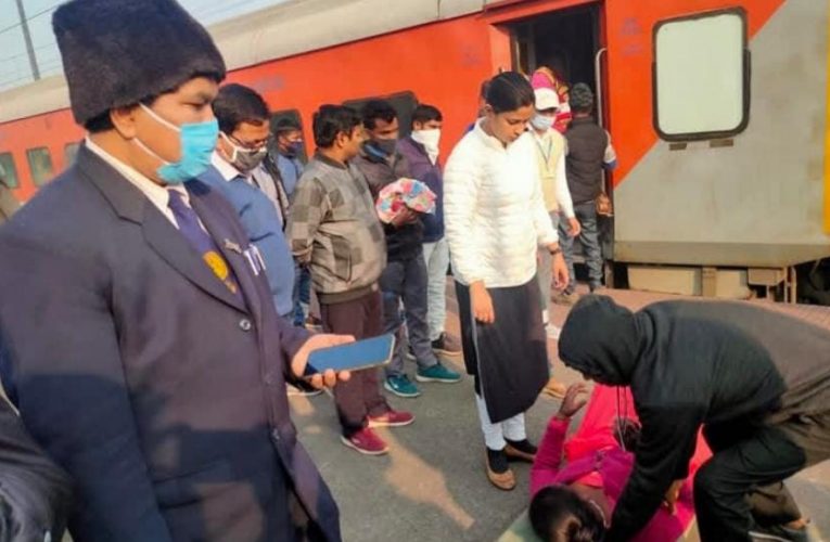 नई दिल्ली-रांची राजधानी एक्सप्रेस ट्रेन में महिला का प्रसव, बरकाकाना रेलवे स्टेशन पर डेढ़ घंटे रोकी गई ट्रेन.