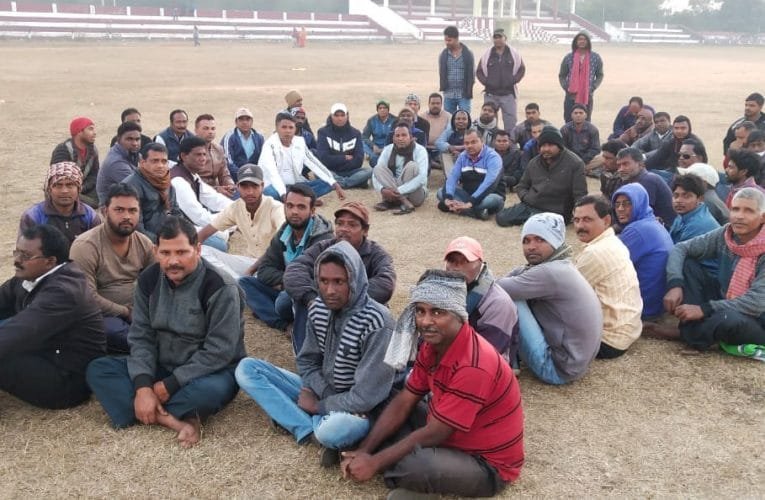 विभिन्न समस्याओं को लेकर असंगठित मजदूरों की एक बैठक हुई.