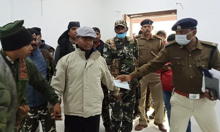 15 लाख का इनामी दुर्दांत नक्सली नें किया सरेंडर. 4 IMG 20210115 WA0040