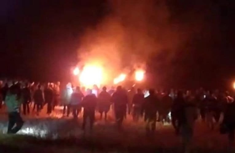 खाना बनाने के दौरान गैस में लगी आग, मौके पर पहुंची दमकल ने आग पर पाया काबू.