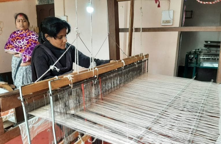 सरकार के प्रयास से राज्य को रेशम के क्षेत्र में मिल रही खोई पहचान.