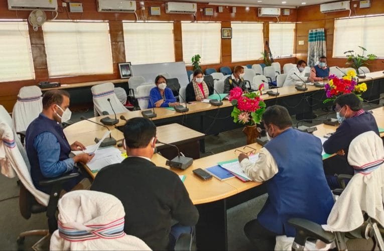 उपायुक्त की अध्यक्षता में हुई जिला स्तरीय मध्याह्न भोजन स्टीयरिंग कम मॉनिटरिंग कमेटी की बैठक.