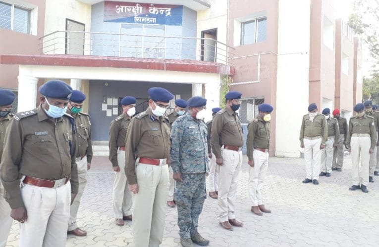 सिमडेगा पुलिस ने पुलवामा हमले मे शहीदों को दी श्रद्धांजली.