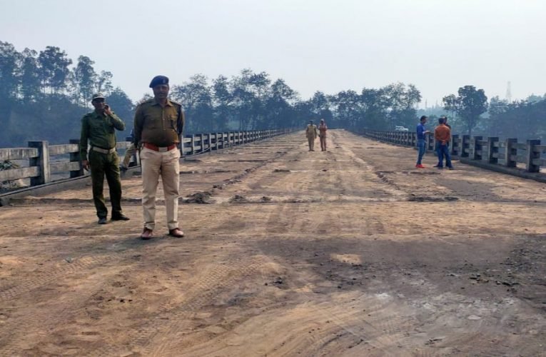 बचरा दामोदर नदी पुल से कोयला ढुलाई हुई शुरु.