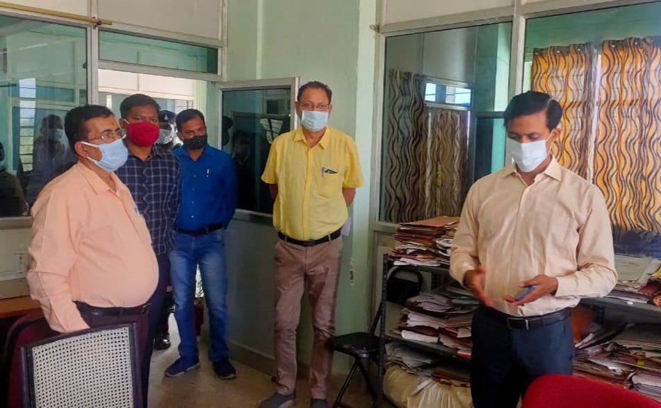डीआर डीओ कार्यालय का उपायुक्त ने निरीक्षण किया. 4 20210225 165238