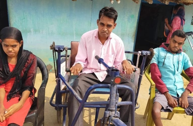 दिव्यांग भाई बहनों को एक वर्ष से नहीं मिल रहा पेंशन.