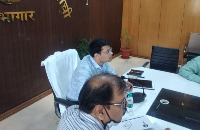 उप विकास आयुक्त रांची श्री अनन्य मित्तल की अध्यक्षता में हुई बैठक.