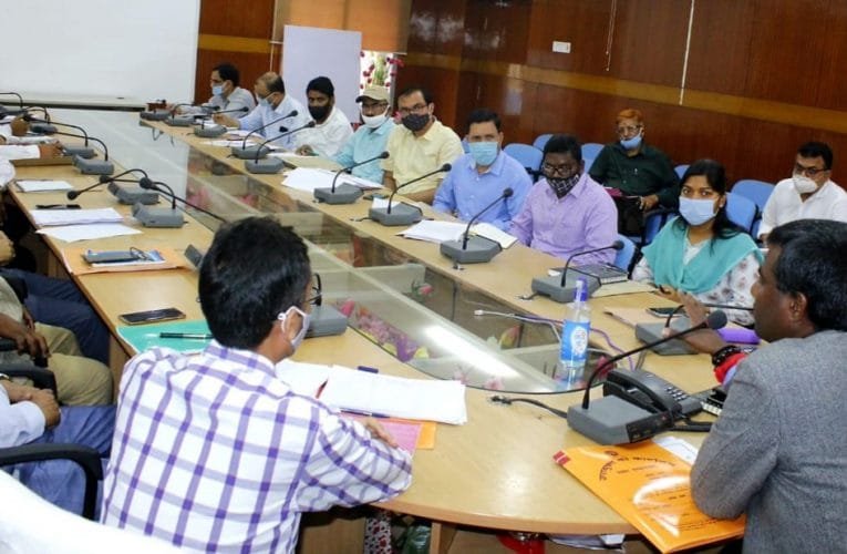 म्युटेशन कार्यों में बरते पारदर्शिता : उपायुक्त.