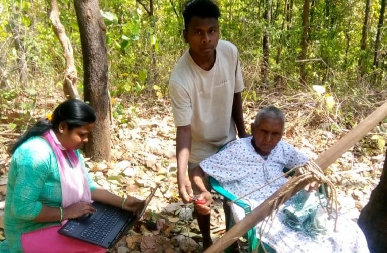 गरीब, दिव्यांग एवं असहायों को मिल रहा सरकारी सेवाओं का लाभ.