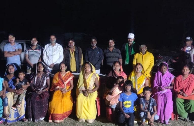 सांई सेवा समिति के तत्वाधान में सांई मंदिर बुकबुका में होली मिलन आयोजन.