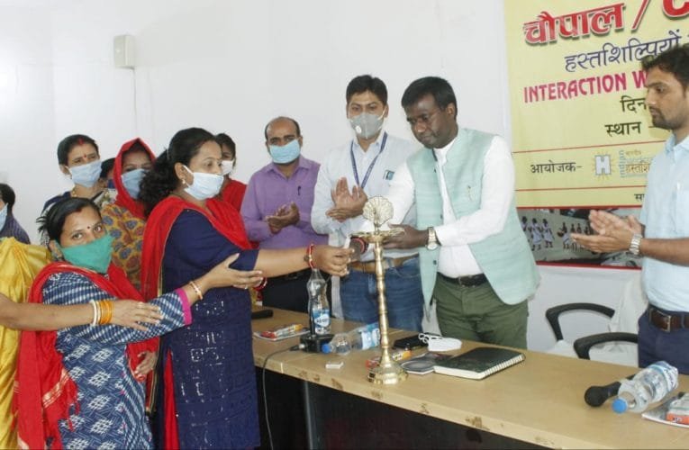 महिलाओं को स्वावलंबी व आत्मनिर्भर बनाना सरकार की प्राथमिकता : उपायुक्त.