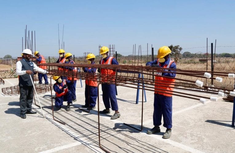 ई-गुरुकुल में हुनरमंद बन युवा बदल रहे अपनी तकदीर.