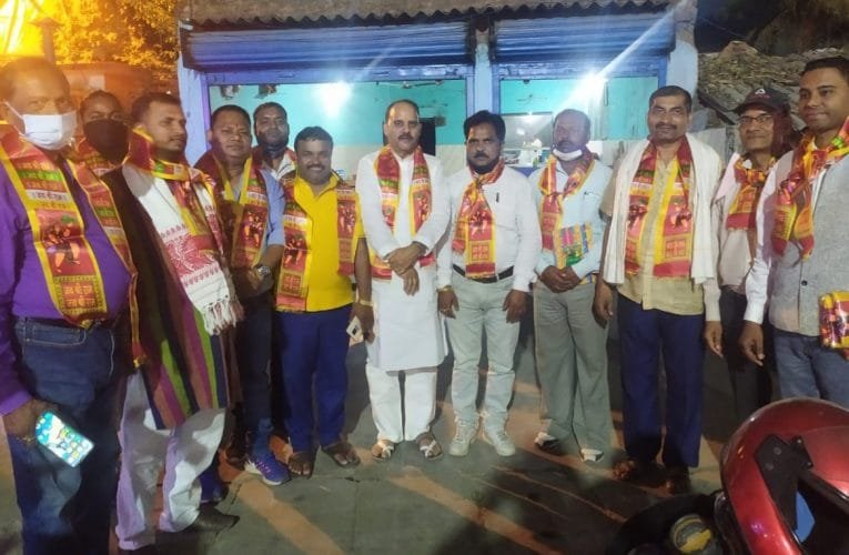 चुना भट्टा कोकर में सभी रामनवमी पूजा अखडधारियो की बैठक हूई.