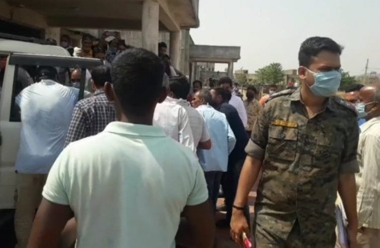 गिरिडीह के बगोदर के अटका के 20 माइल में सड़क हादसे में महिला समेत चार की मौत.