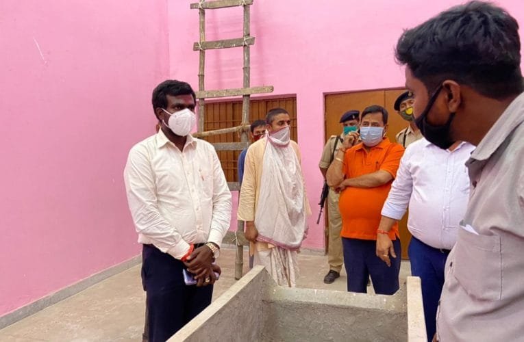 विद्युत चलित व लकड़ी चलित शवदाह गृह का निरीक्षण कर उपायुक्त ने अधिकारियों को दिए आवश्यक दिशा निर्देश.