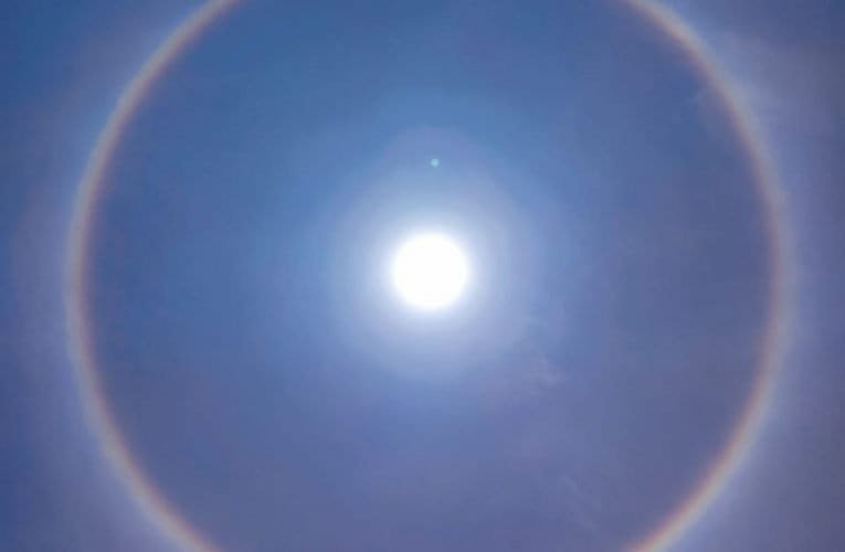 सूर्य के चारो ओर बना रिंग, लोगों के बीच बना चर्चा का विषय.