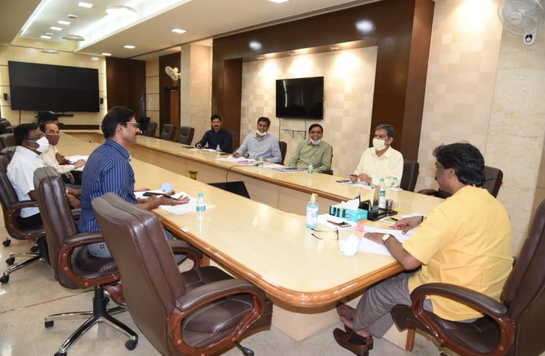 मुख्यमंत्री श्री हेमन्त सोरेन ने झारखंड में भारतीय राष्ट्रीय राजमार्ग प्राधिकरण की परियोजनाओं की समीक्षा की.