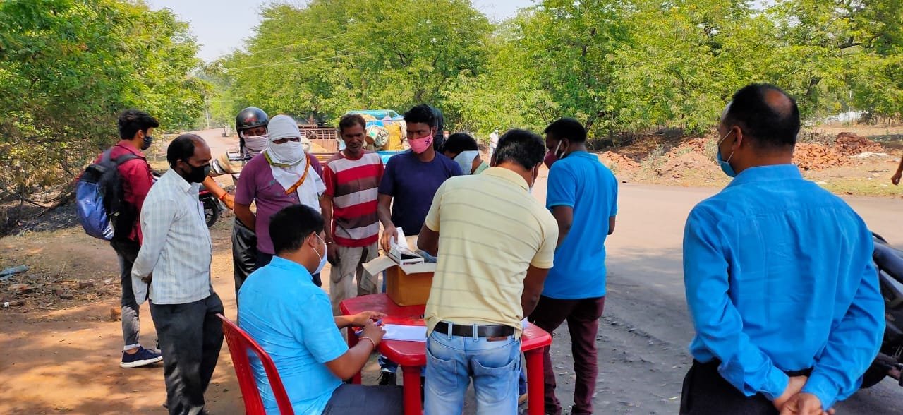 पिपरवार के सीमांत क्षेत्र पर प्रशासन ने लगाया कैम्प. 4 IMG 20210409 WA0059