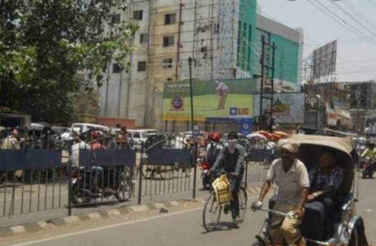 डेली मार्केट के कपड़े की दुकान सील, प्राथमिकी भी की गई दर्ज.