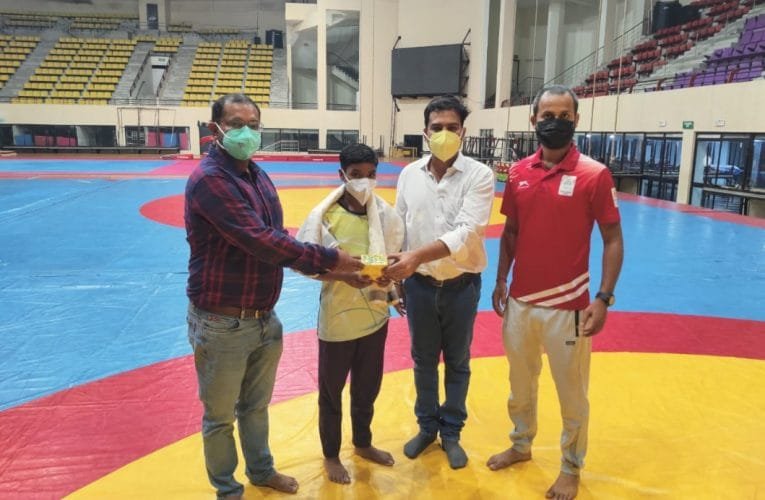 झारखंड की पहली महिला पहलवान चंचला कुमारी को किया गया सम्मानित.