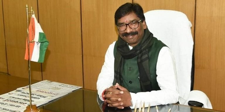 मुख्यमंत्री हेमन्त सोरेन ने कार्मिक, प्रशासनिक सुधार एवं राजभाषा विभाग द्वारा आयोजित बैठक में दिए निर्देश