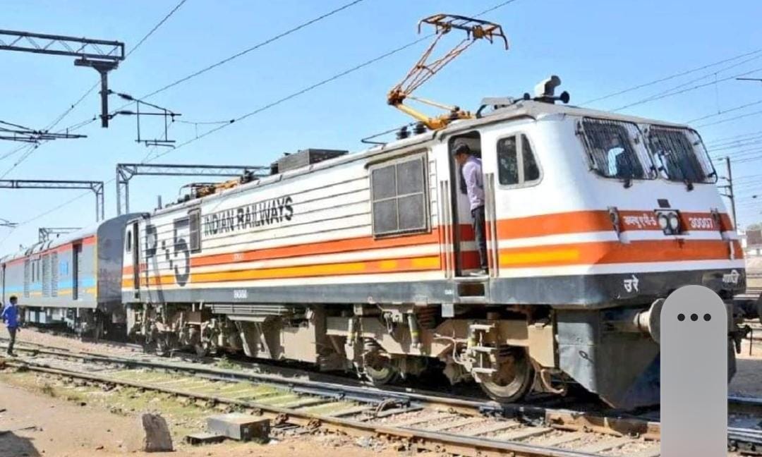 संताल परगना को मिली 3 नई रेलगाड़ियों की सौगात,सांसद निशिकांत दुबे ने सोशल मीडिया पर दी जानकारी।