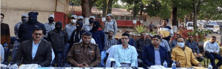 BSF कैंप के भीतर था उग्रवादियों को हथियार सप्लाई करने वाला सौदागर, 5 लोगो को किया गया गिरफ्तार !